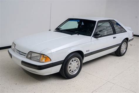 1990 ford mustang lx 5.0 white